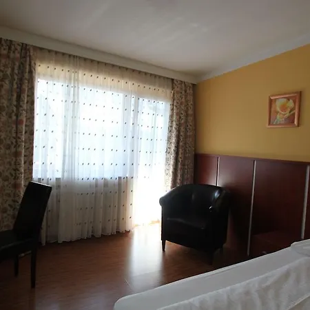 Otel Atlas Grand