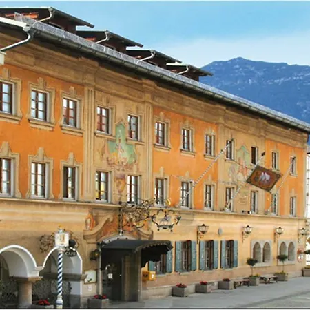 Atlas Grand